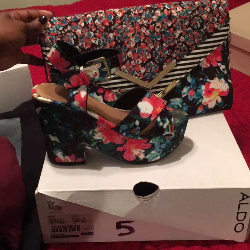 Aldo Floral wedges and purse set!